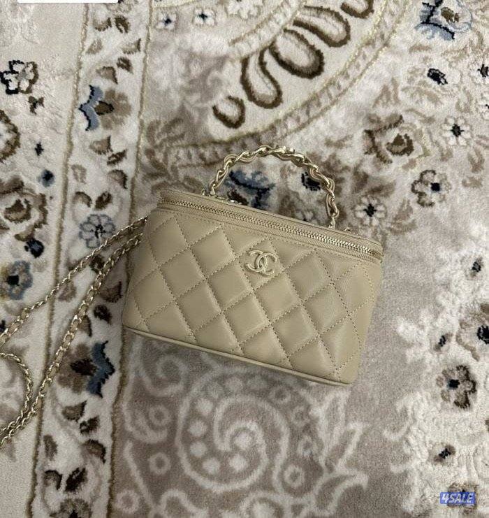 جنطه مكياج شانيل0