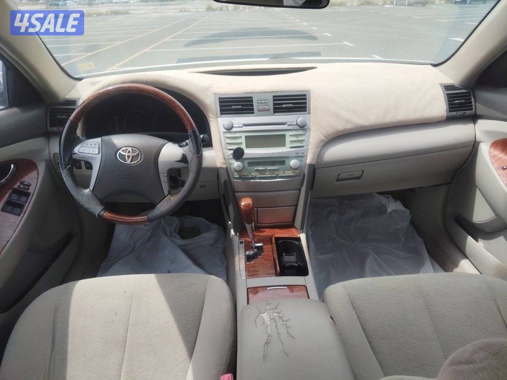 تويوتا كورولا 1.6 موديل 2015 لون ازرق بحري عداد ٢٦٣ الف بحاله ممتازة7