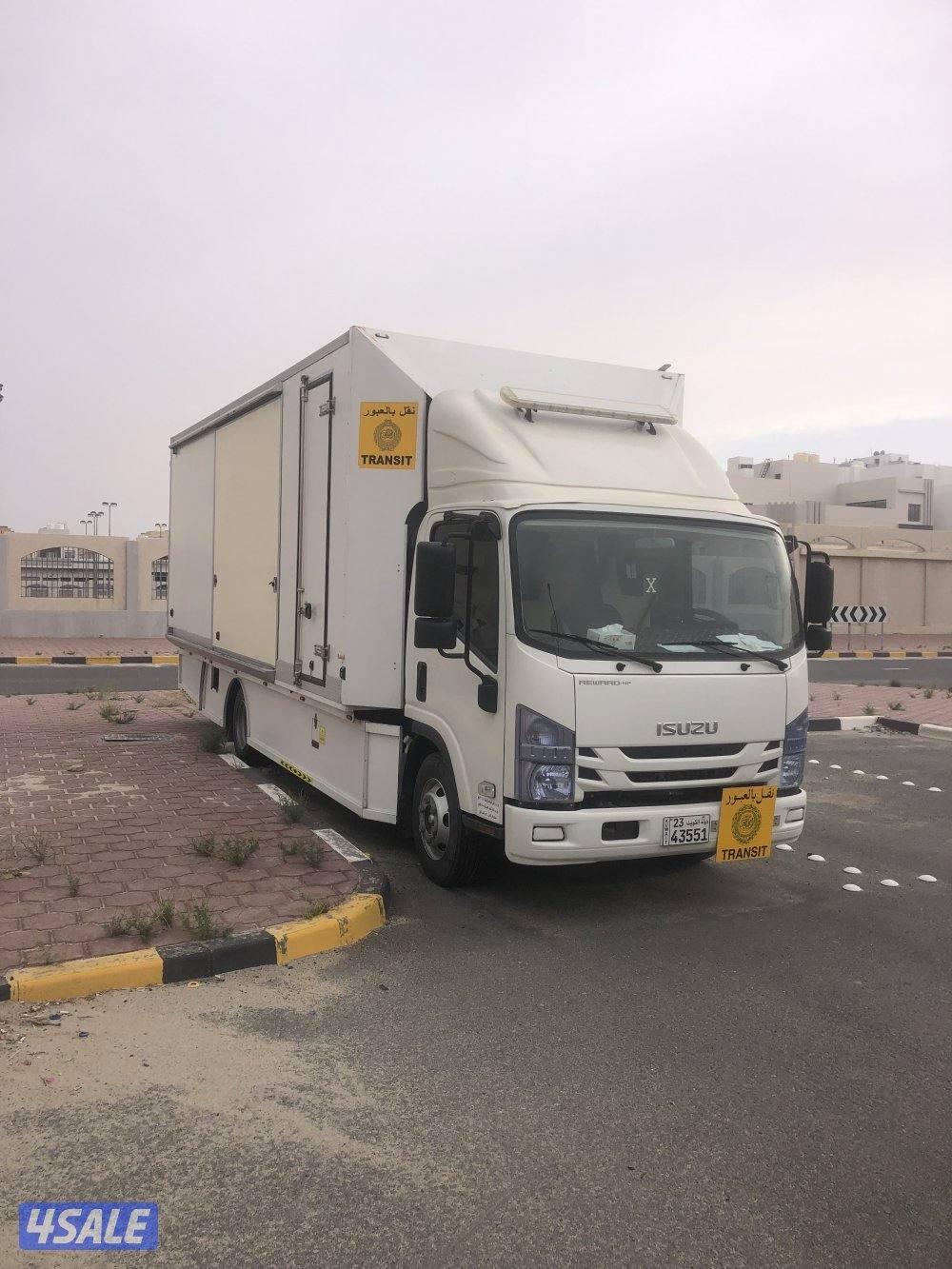 سطحه صندوق مديل 2024 الممشى 67الف كم تفصيل الإمارات3