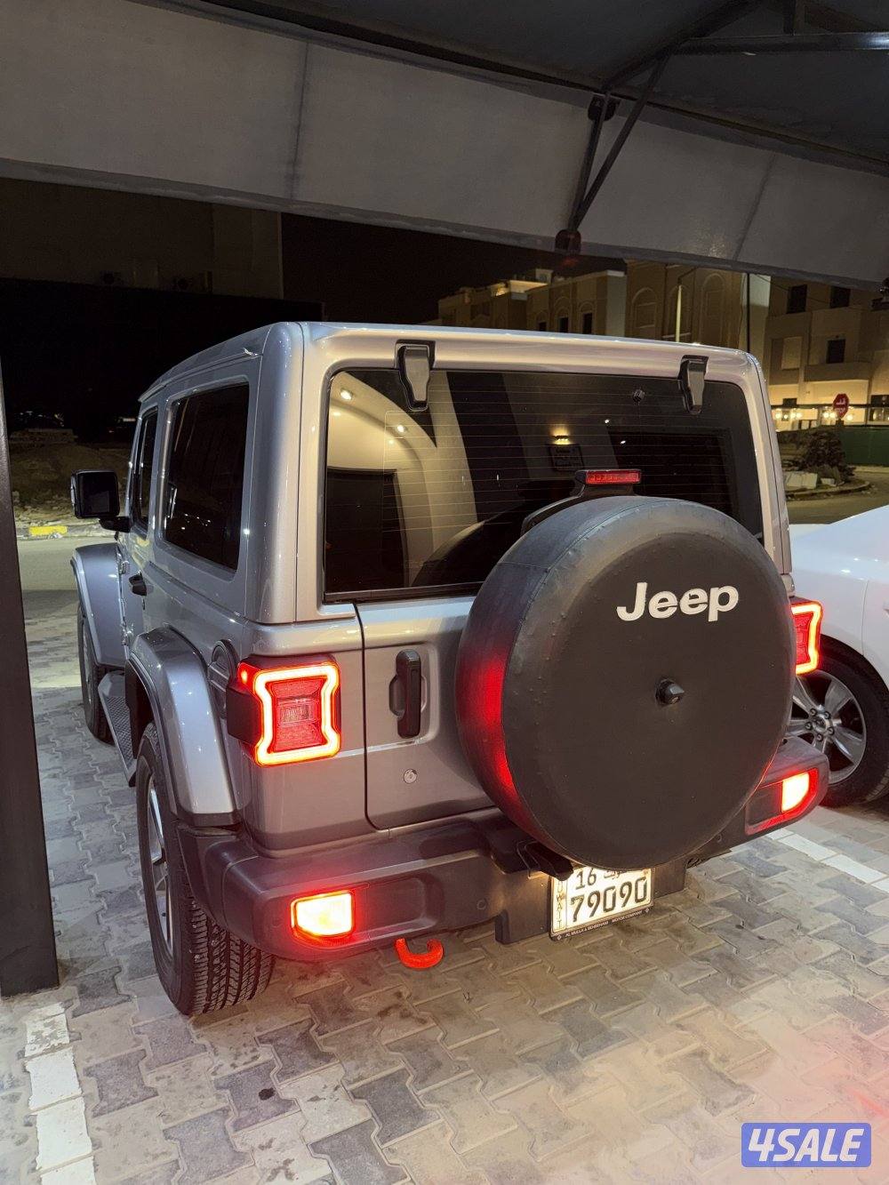 للبيع او البدل رانجلر صحاري ماشي 76 بحالة الوكاله3