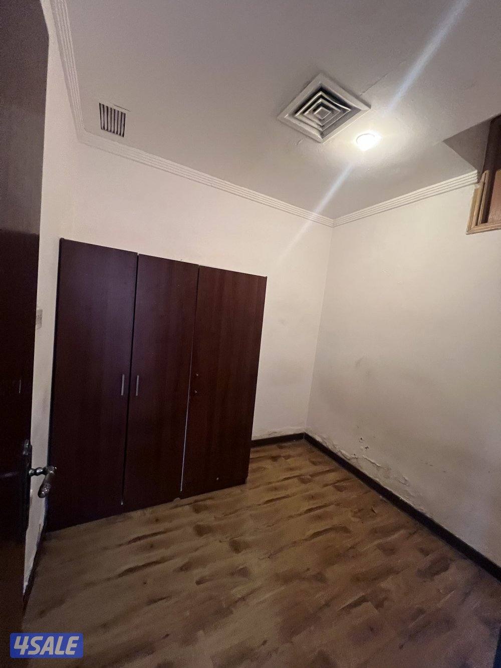 للإيجار شقة في عماير الصراف المنقف9