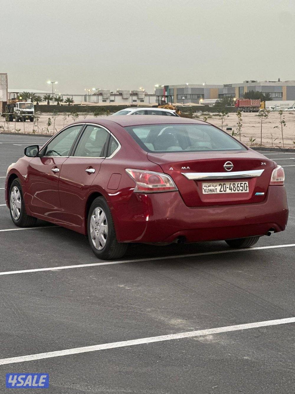 للبيع نيسان التيما موديل 2013 عداد164 نظيفه جدا2