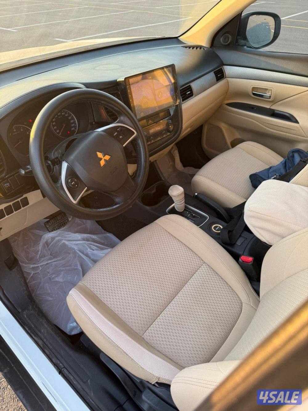 للبيع ميتسوبيشي اوت لاندر💥 دبل قير موديل 2016 عداد1212