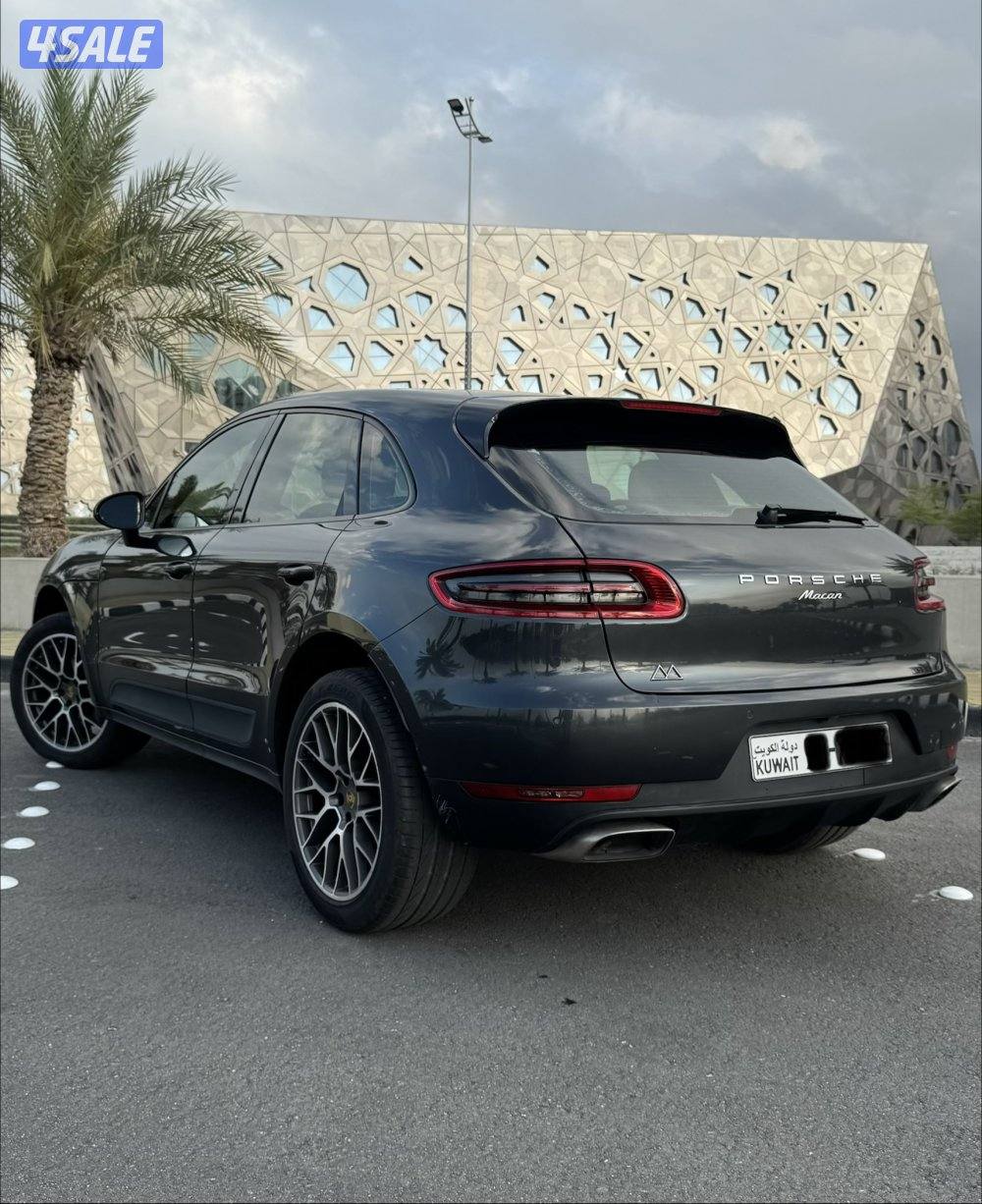 Porsche Macan1