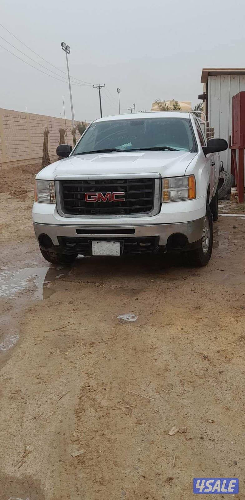 وانيت جمس 2500 HD موديل سنة 2010 ماشي 305 ألف2