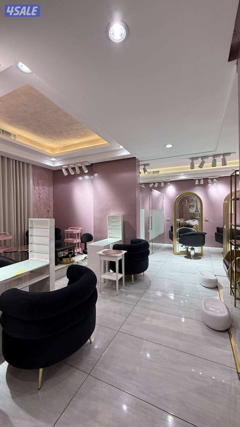 صالون نسائي في صباح السالم قطعه ٣0