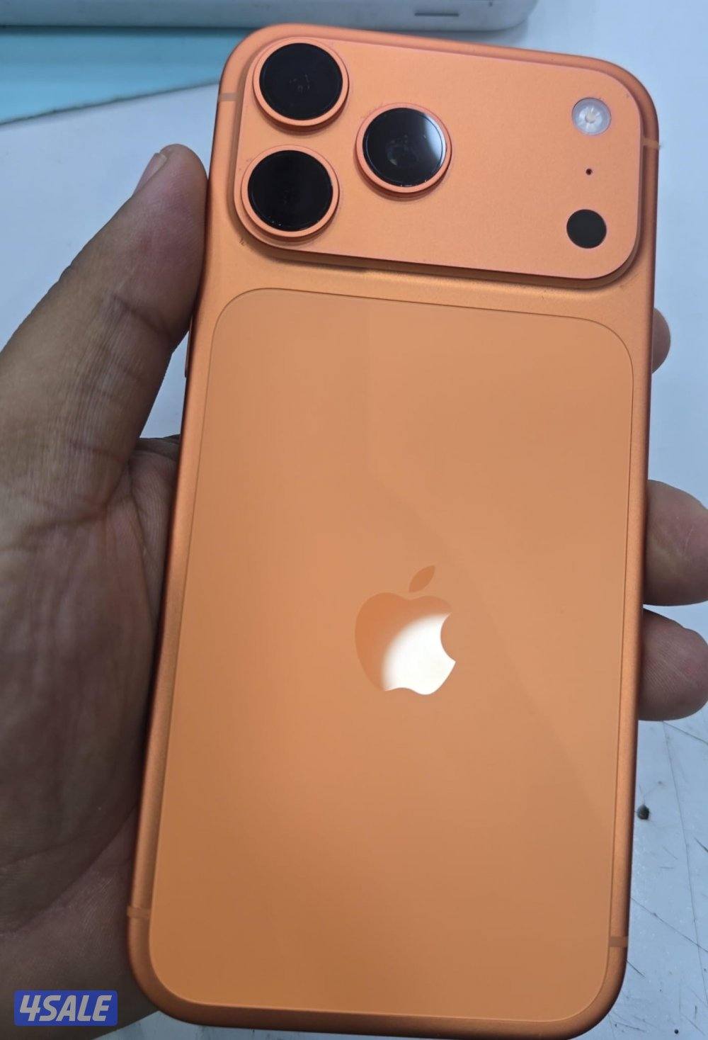 ايفون 17 برو ماكس برتقالي 2560