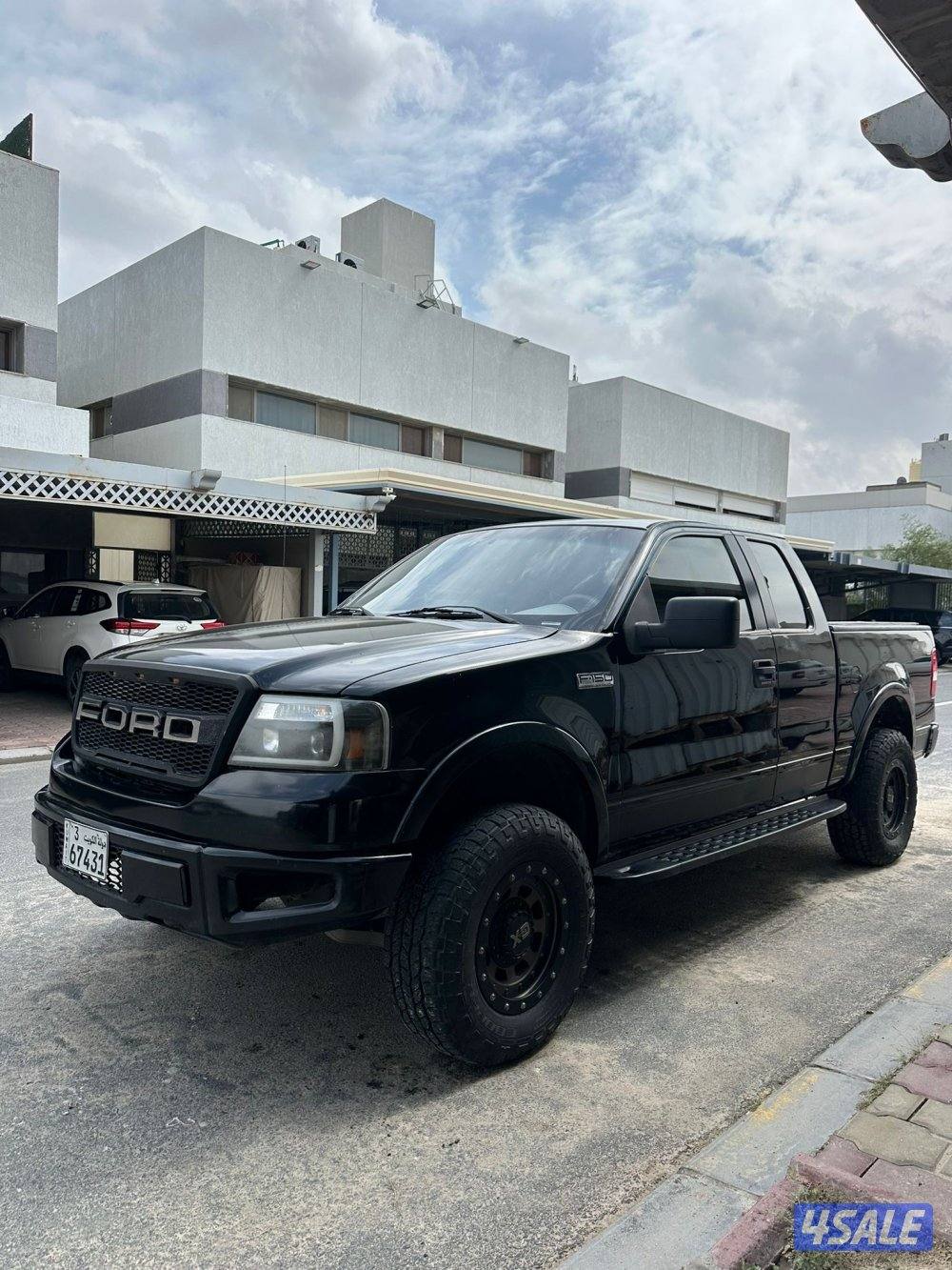 للبيع وانيت فورد F150 دبل قير شرط الفحص شاشه ايباد تصكيرة حوض تكيف5