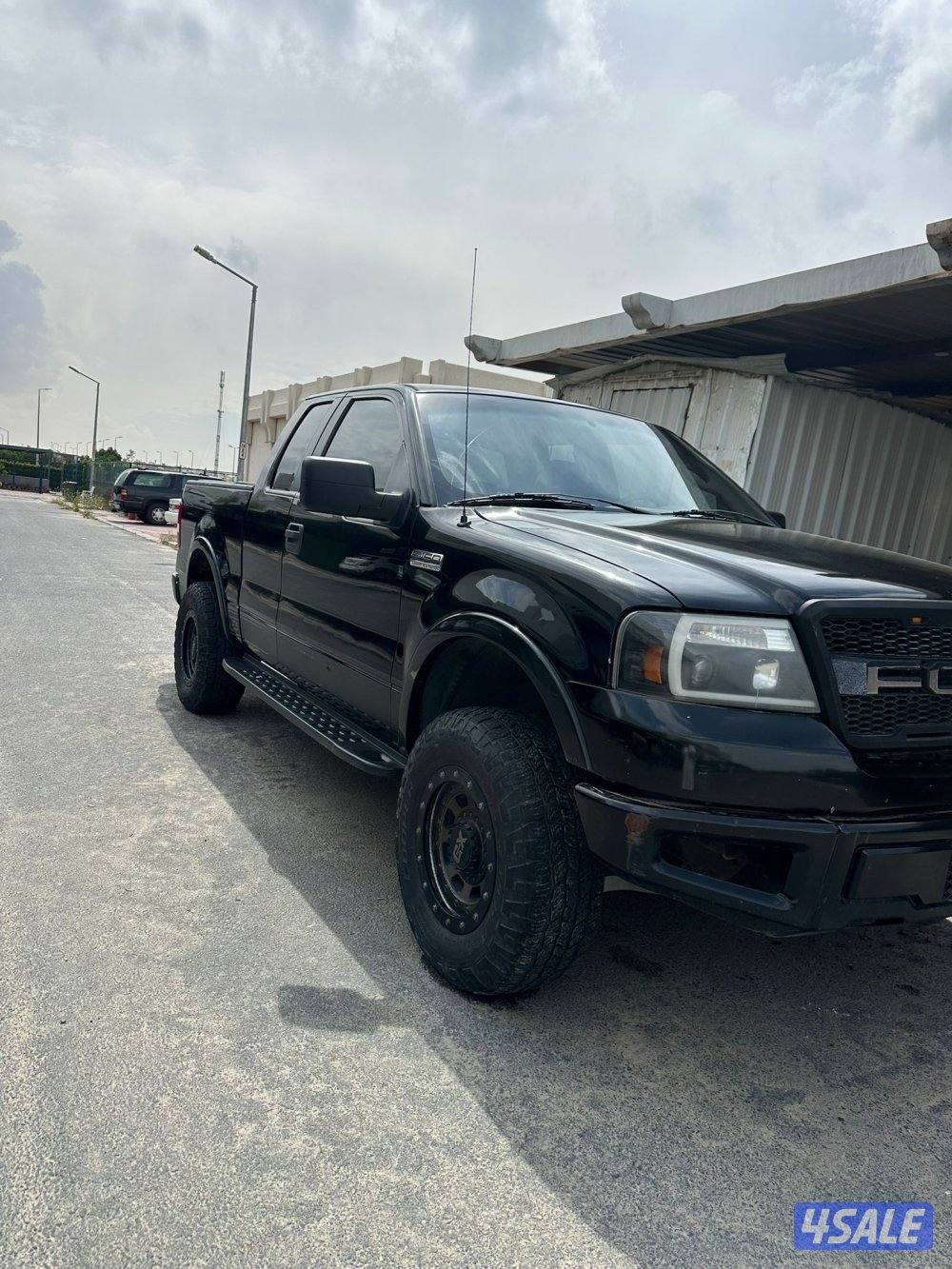 للبيع وانيت فورد F150 دبل قير شرط الفحص شاشه ايباد تصكيرة حوض تكيف4