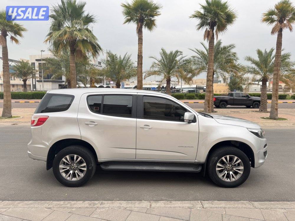 تريل بليزر مديل 20175