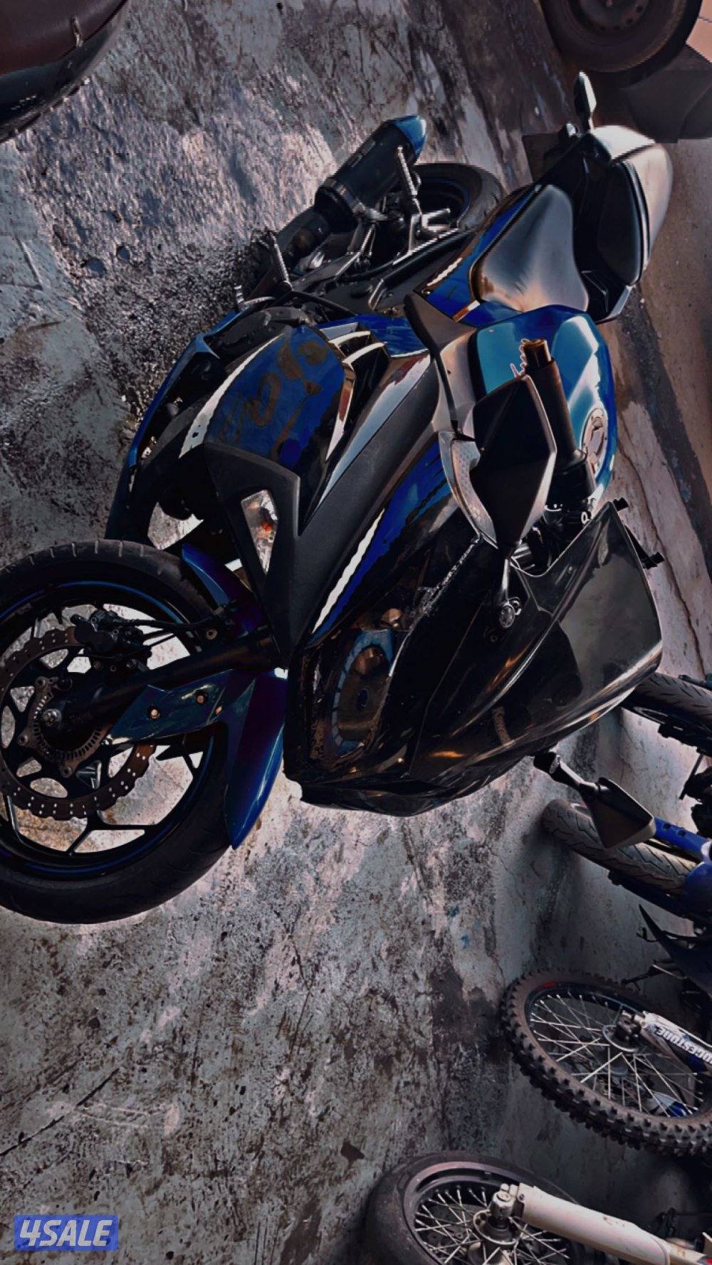 للبيع سيكل كوازاكي بدون تحويل السكيل صارله ٣سنين ما تحرك1