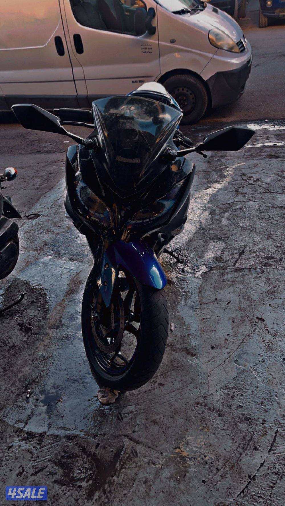 للبيع سيكل كوازاكي بدون تحويل السكيل صارله ٣سنين ما تحرك2