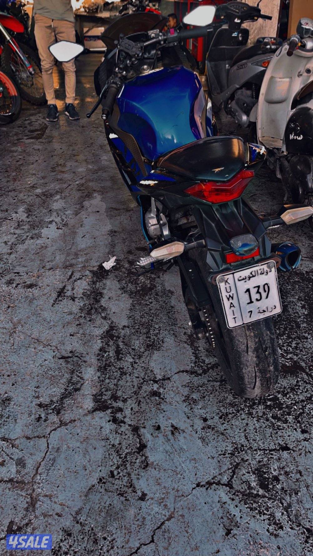 للبيع سيكل كوازاكي بدون تحويل السكيل صارله ٣سنين ما تحرك3