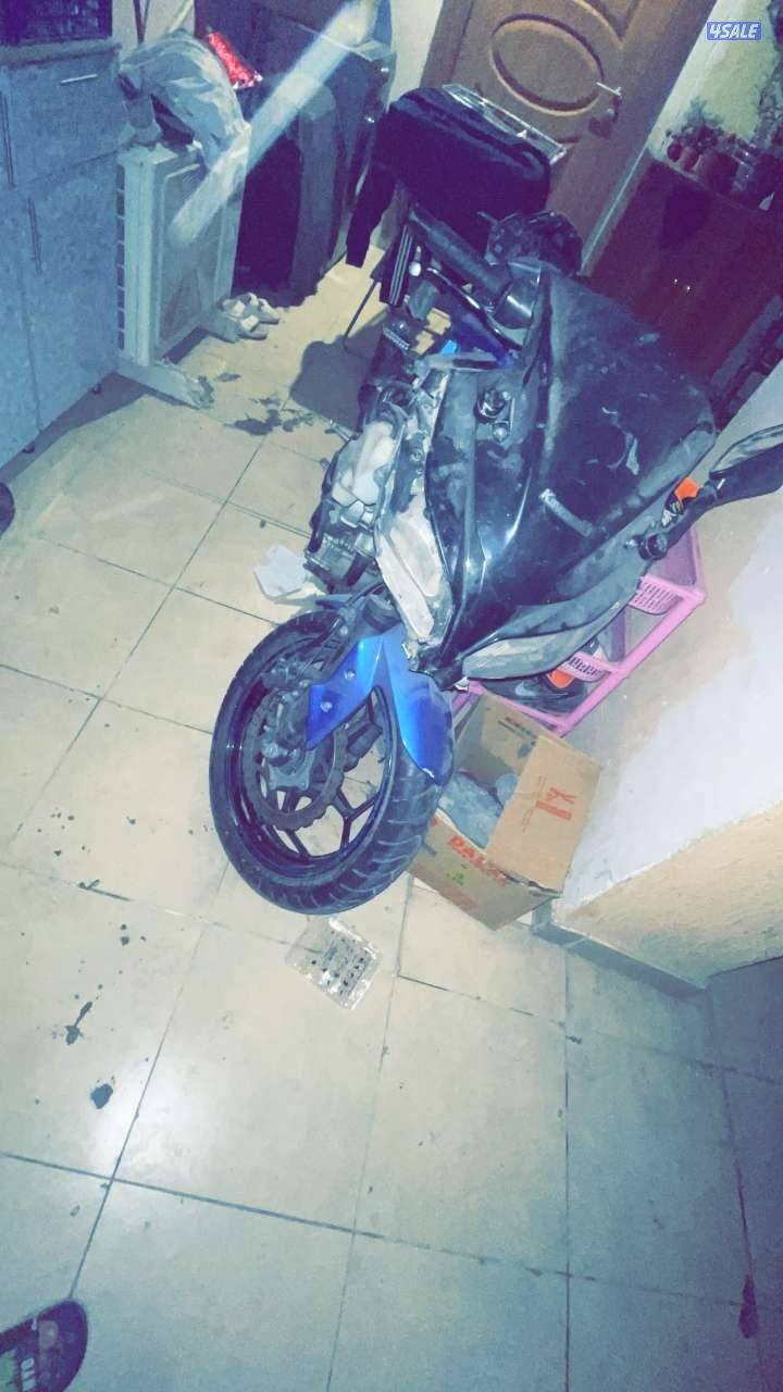 للبيع سيكل كوازاكي بدون تحويل السكيل صارله ٣سنين ما تحرك4
