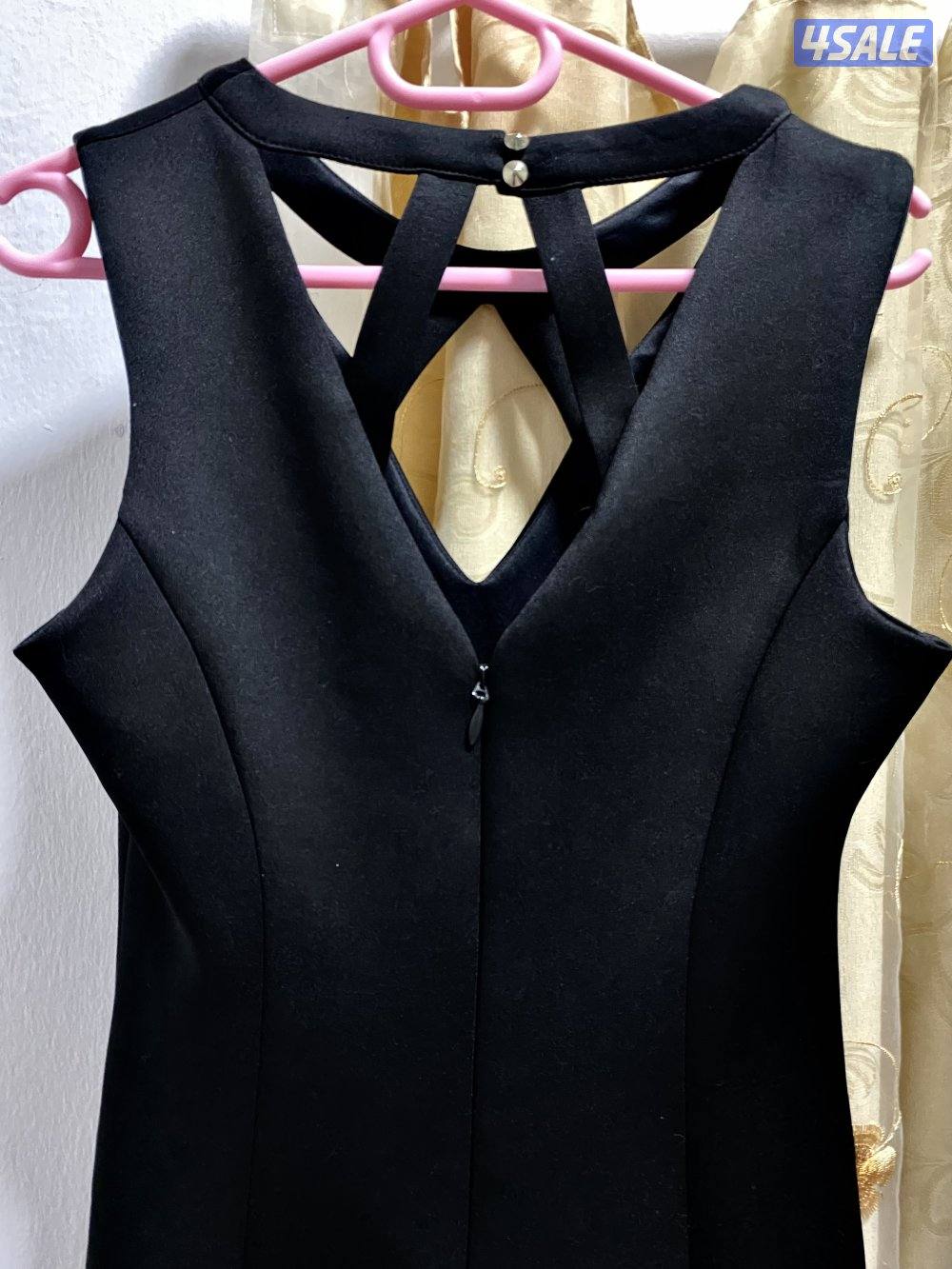 Original Guess Bodycon Dress in Black2