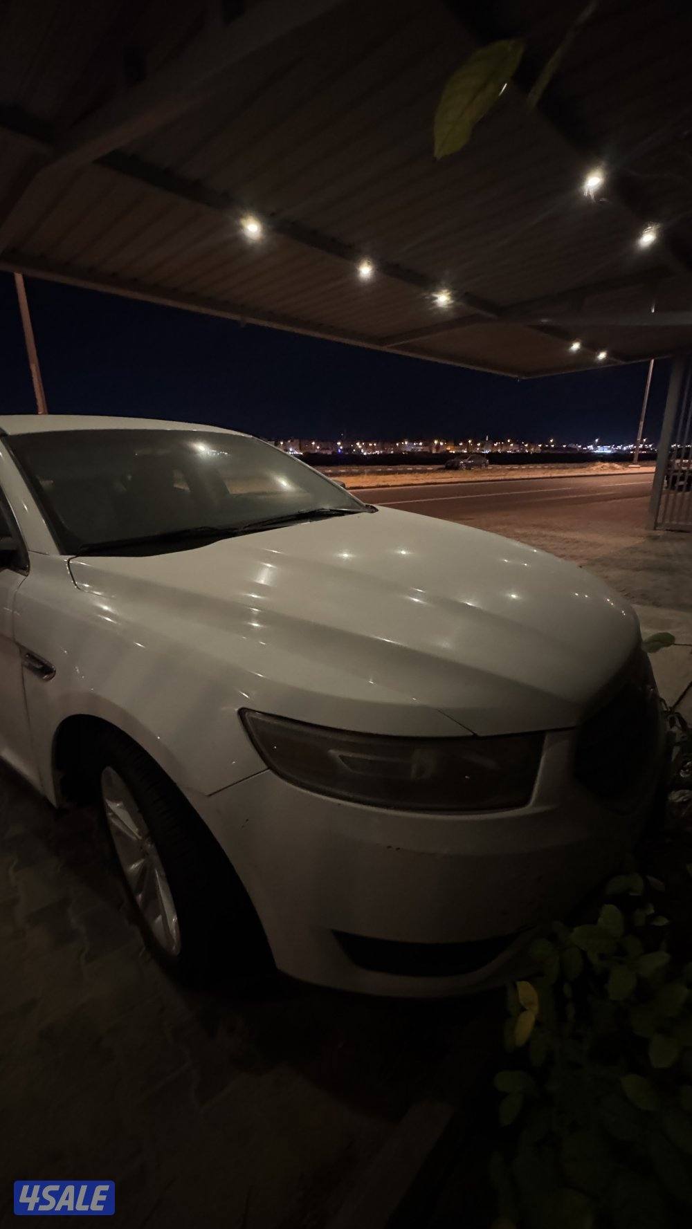 Ford Taurus 2013 - فورد تورس ٢٠١٣2