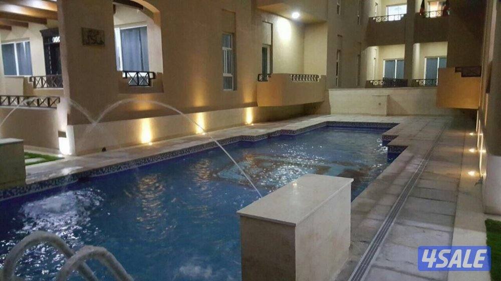 للبيع شقة في منتجع الكوت1