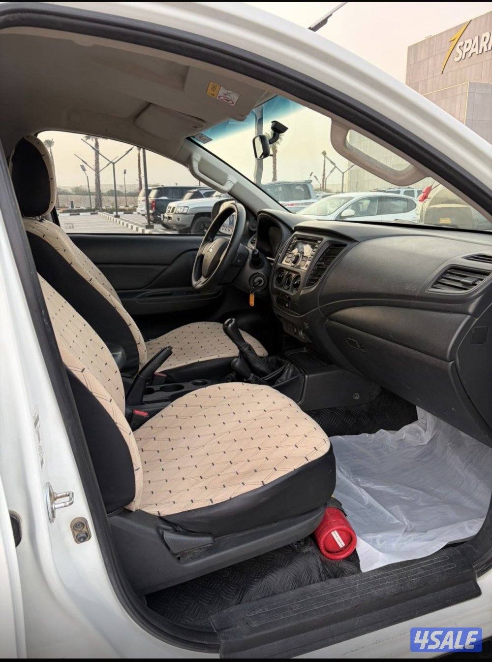 وانيت مستوبيشي  2020 ماش 90 الف بحاله الوكاله دبل جام كهرباء شرط الفحص8