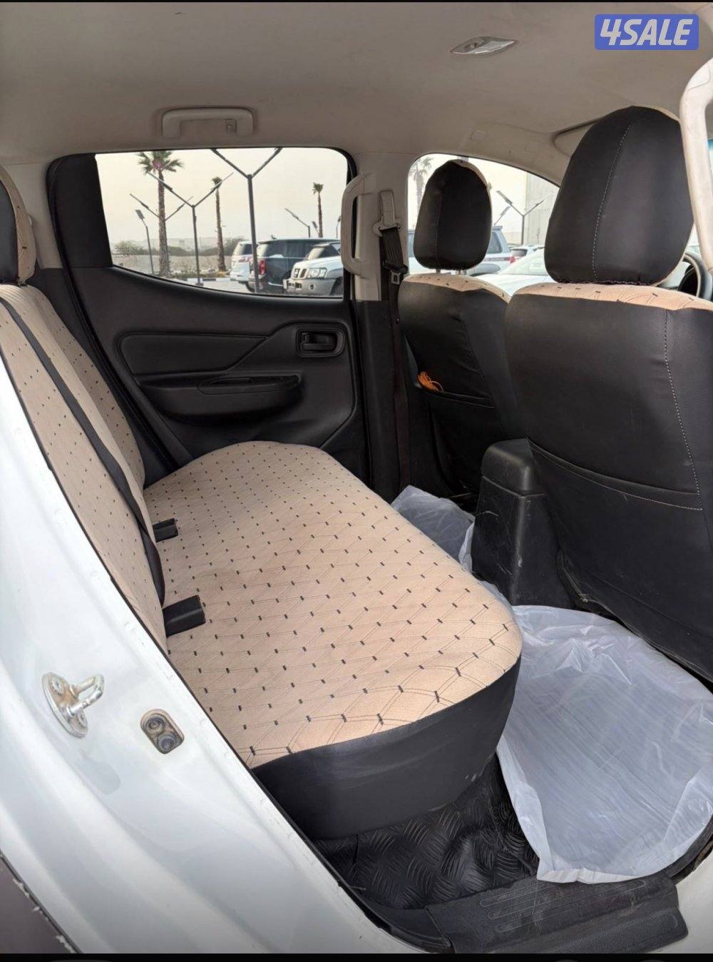 وانيت مستوبيشي  2020 ماش 90 الف بحاله الوكاله دبل جام كهرباء شرط الفحص9