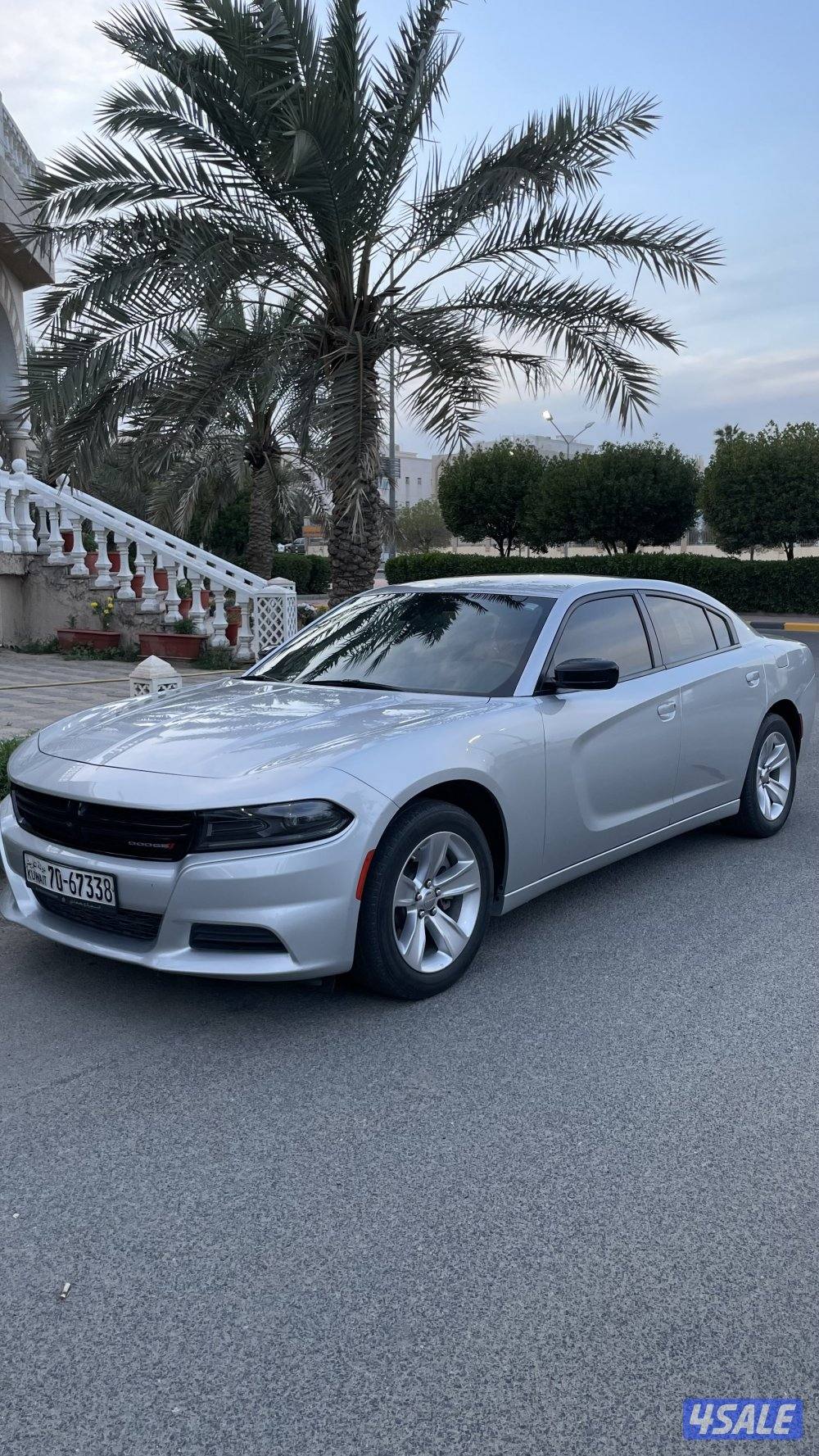 دودج تشارجر4