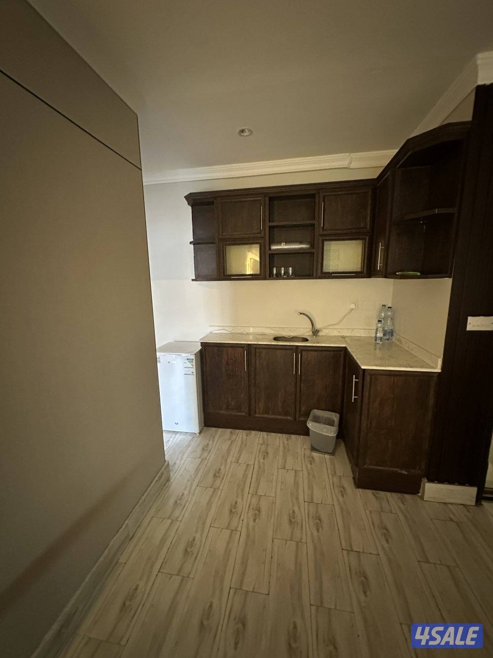 شقق للايجار الشعب البحري موقع مميز قرب الخدمات السعر شامل كهربا ومياه1