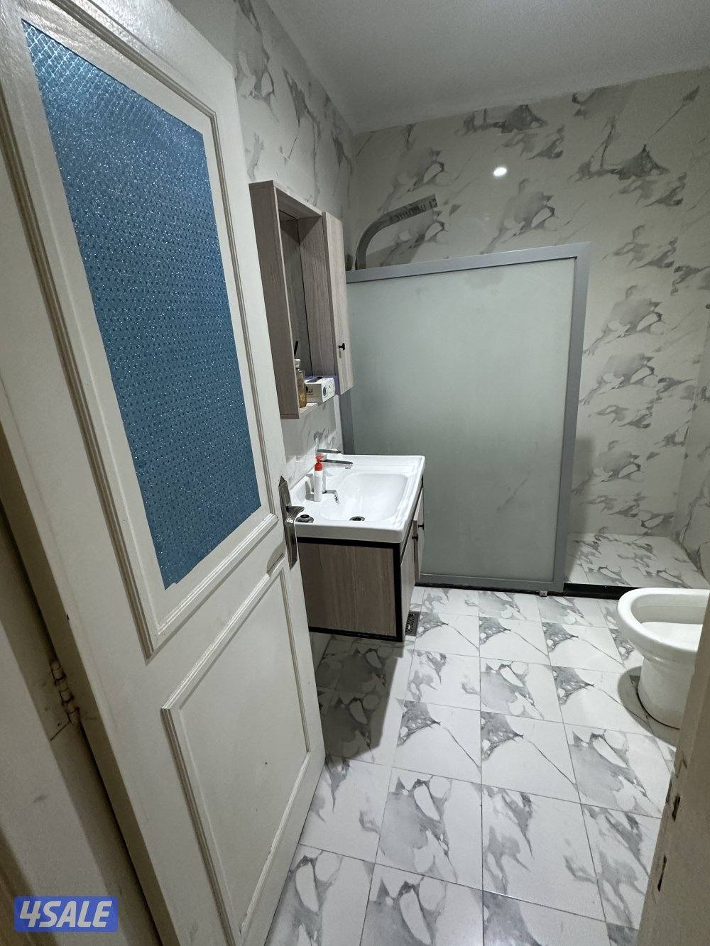 شقق للايجار الشعب البحري موقع مميز قرب الخدمات السعر شامل كهربا ومياه5