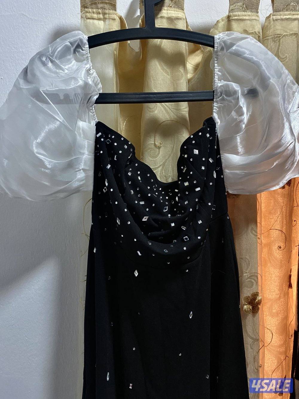 SHEIN Black Rhinestone Evening Gown with White Puff Sleeves0