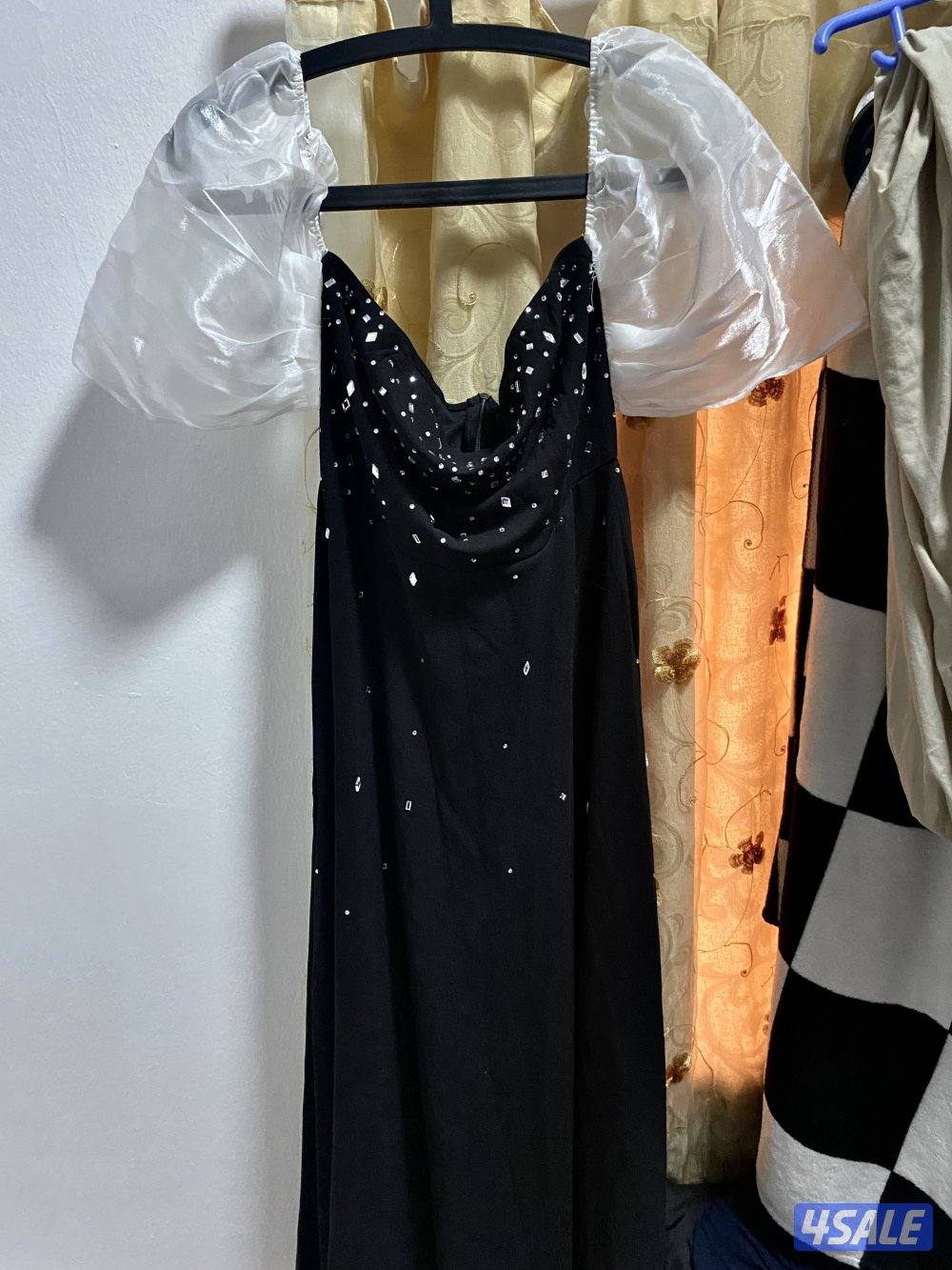 SHEIN Black Rhinestone Evening Gown with White Puff Sleeves1