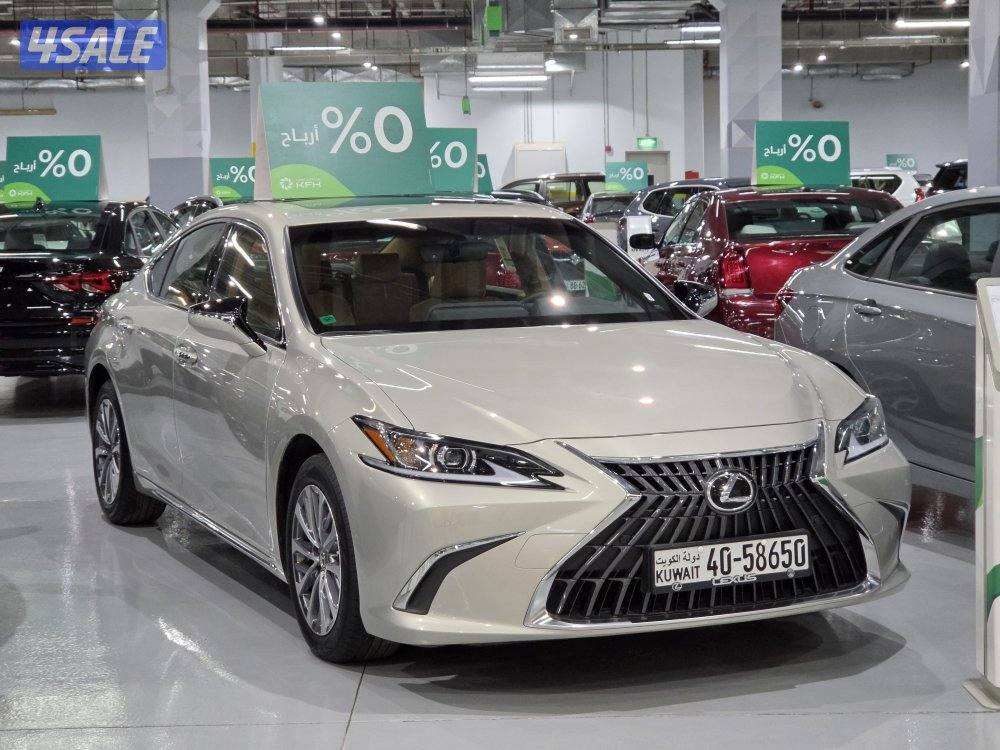 Lexus  ES3500