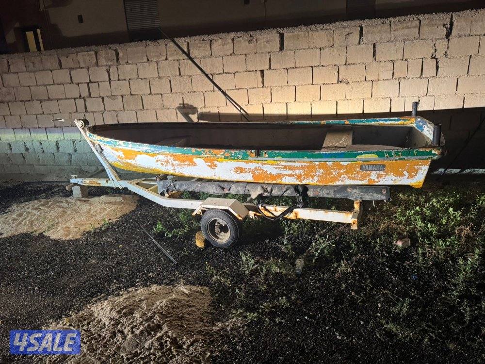 قرف ياماها 12 قدم معا مكينه ياماها 8حصان ملاحظه القرف معا العربانه2