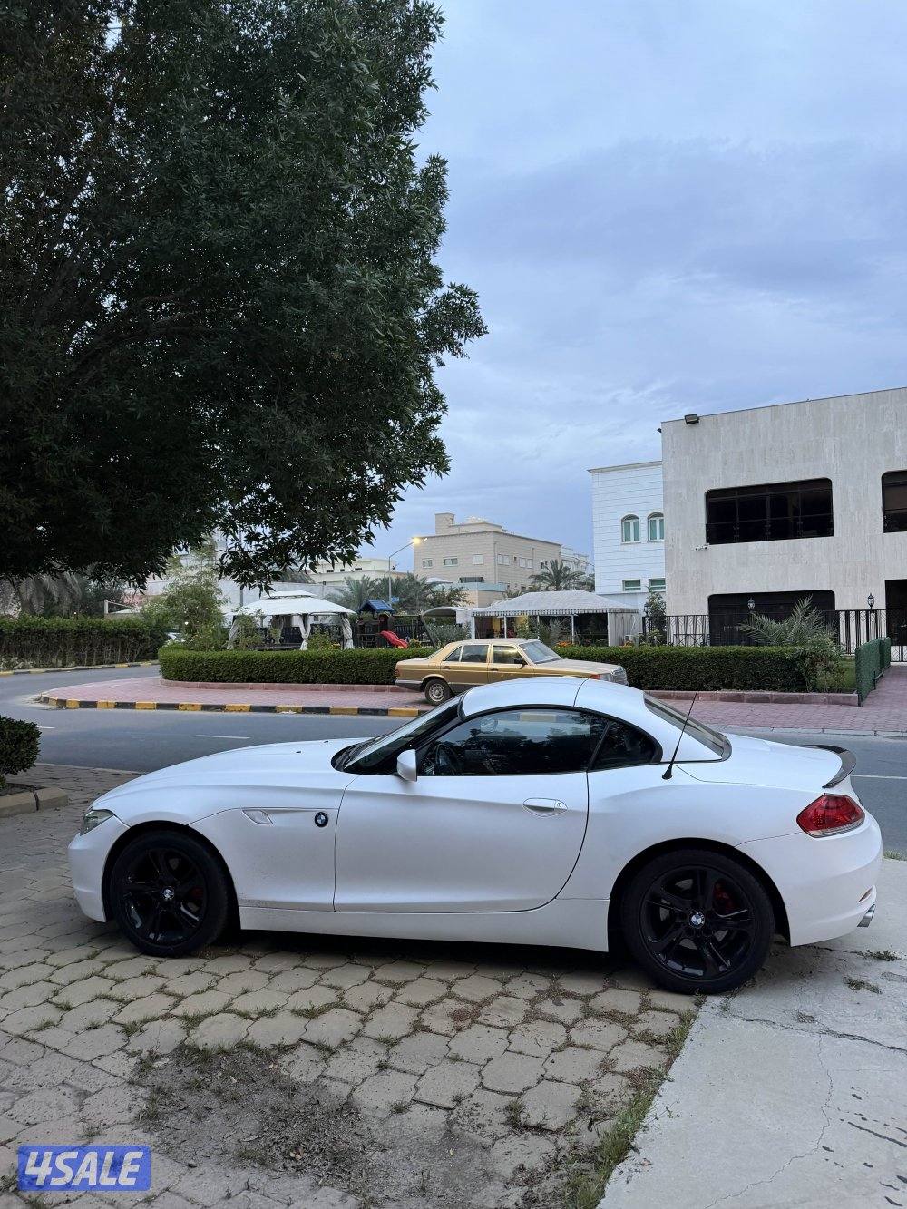 Bmw z4  الغانم3