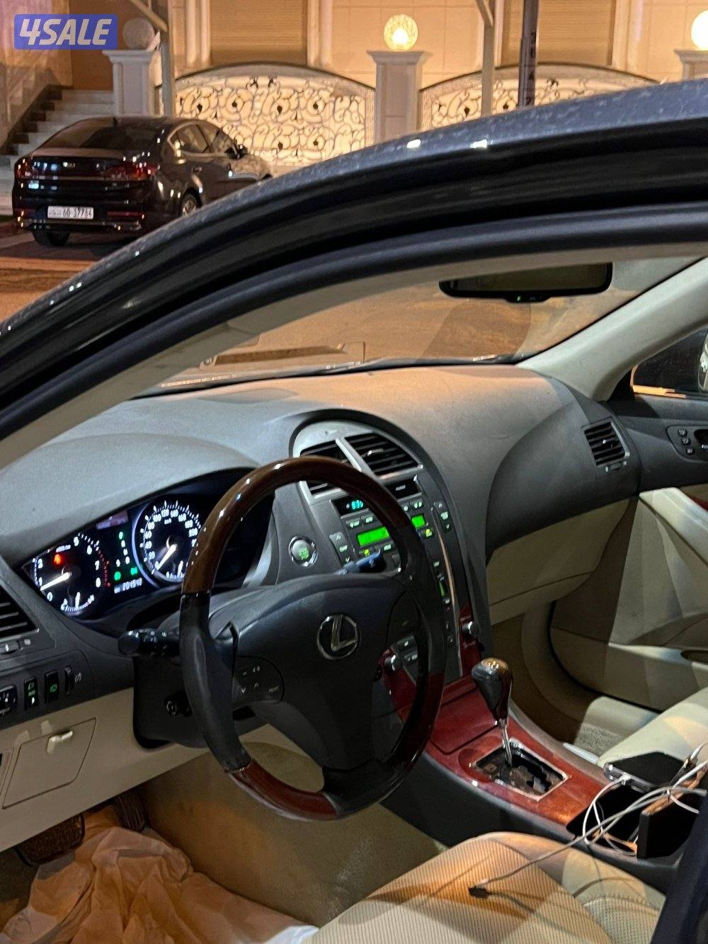 للبيع لكزس4