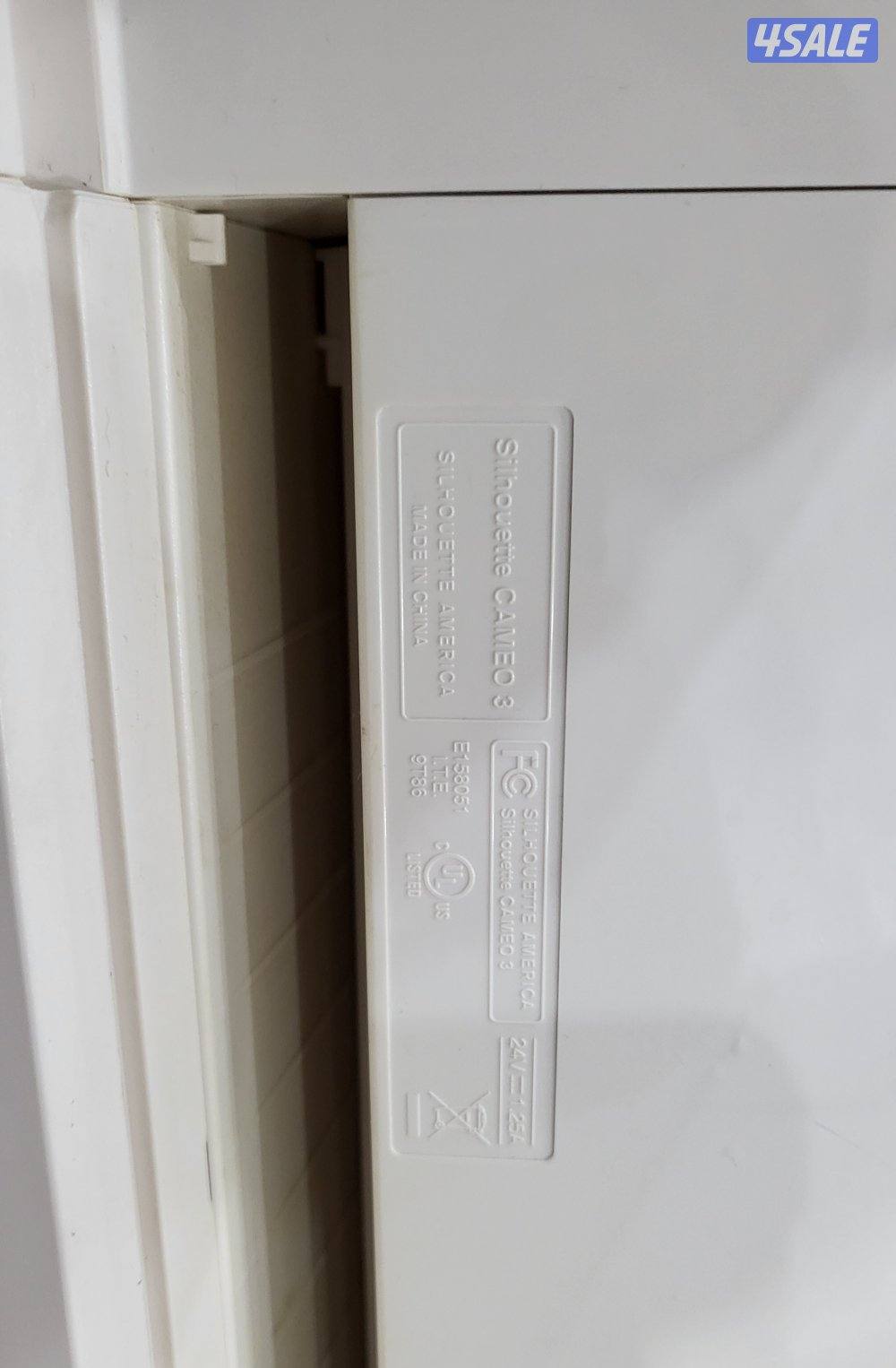 جهاز قص إلكتروني Silhouette Cameo 3 مع ملحقاته2