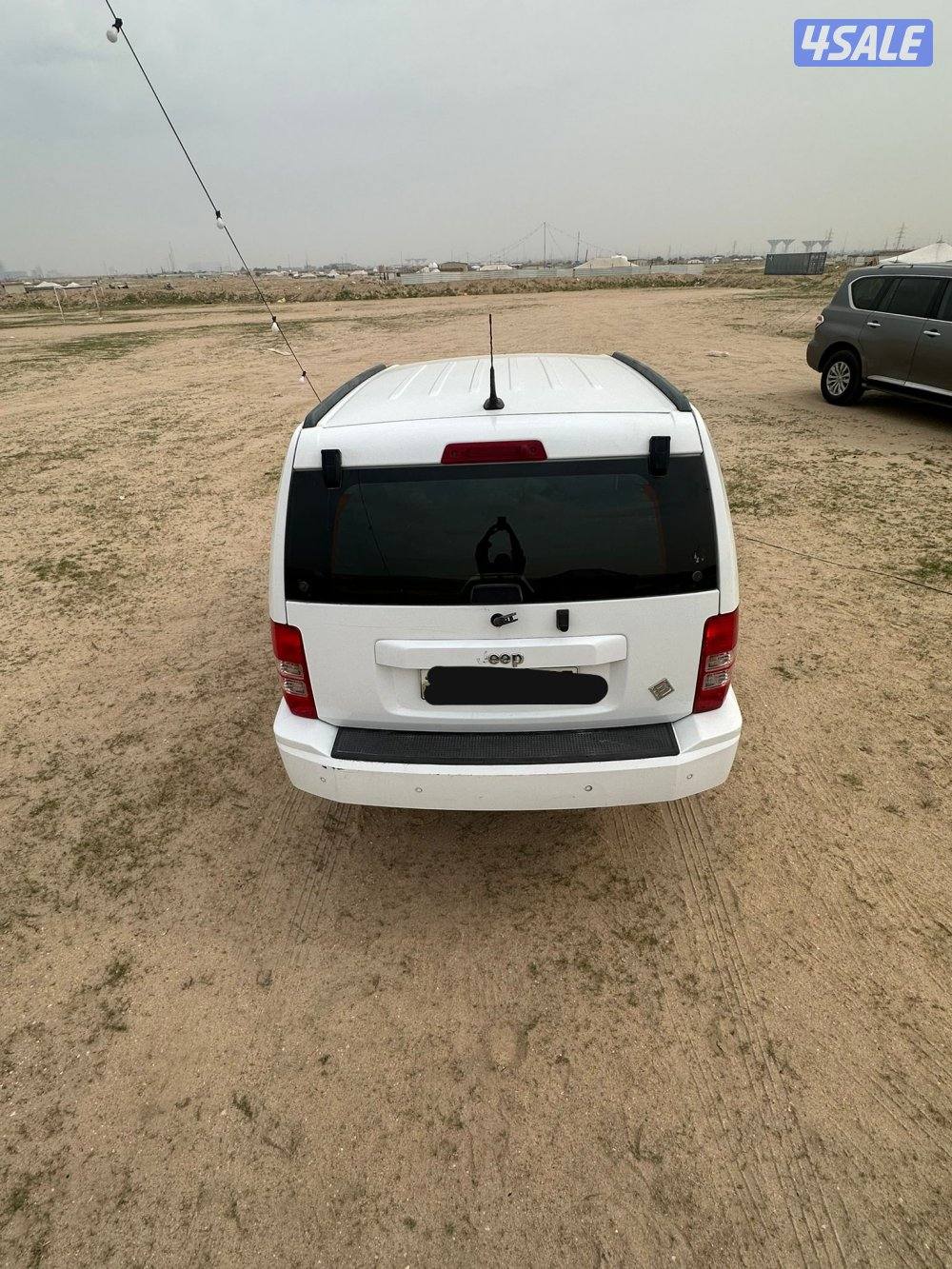 جيب شيروكي 20112