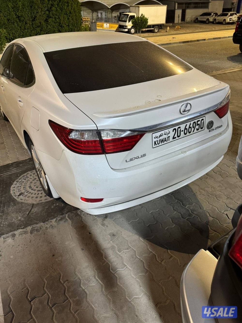 للبيع لكزس es2503