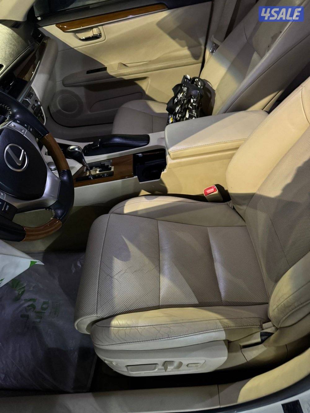للبيع لكزس es2505