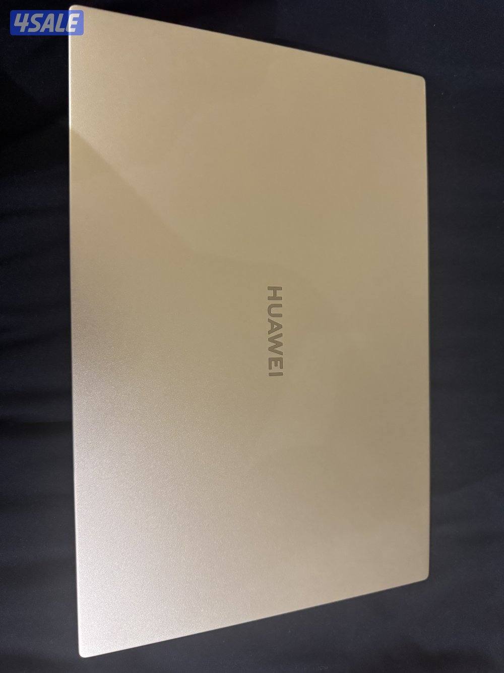 لاب توب هواوي شبه جديد نظيف جدا1