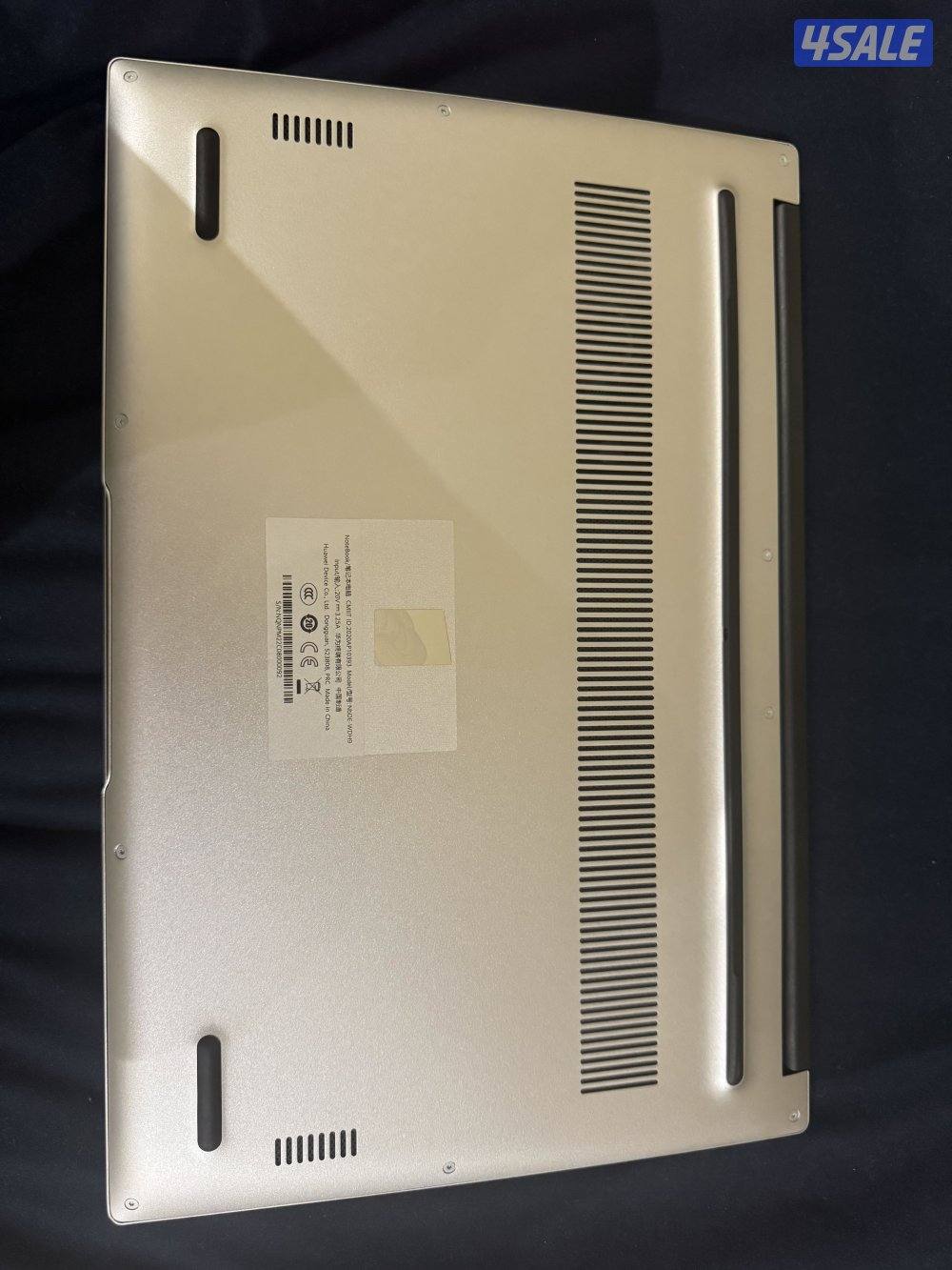 لاب توب هواوي شبه جديد نظيف جدا4