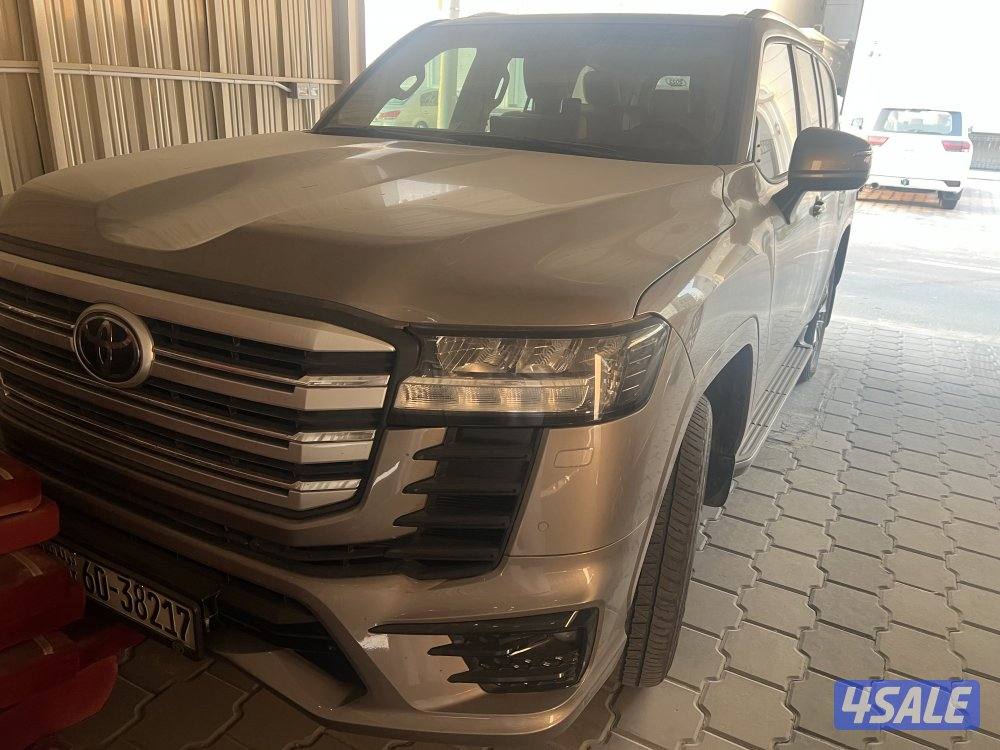 للبيع لاند كرزور3