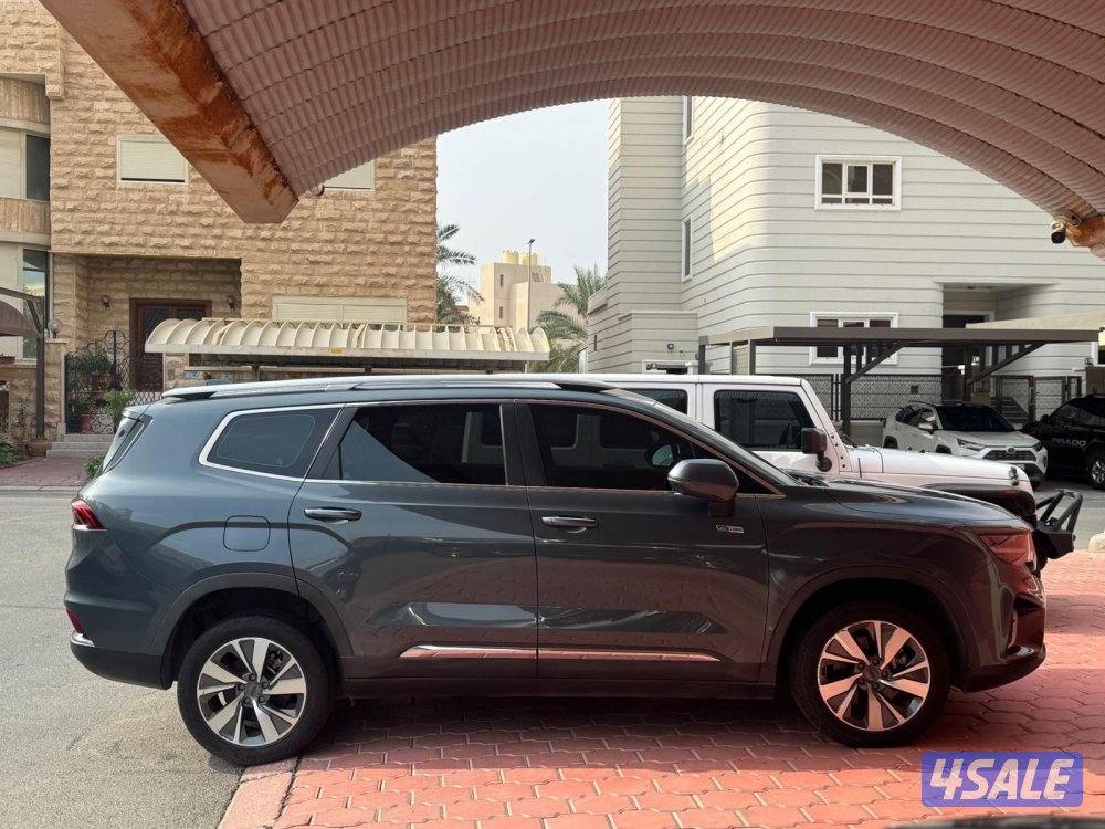 جيلي 2022 / الجيب الكبير 7 مقاعد1