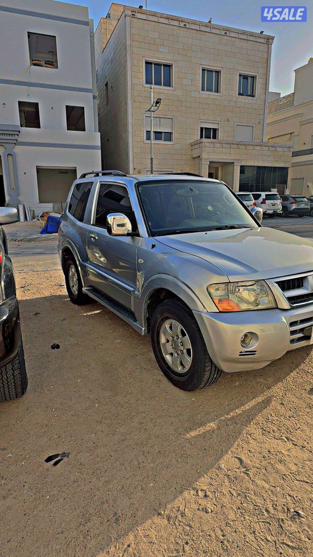 للبيع باجيرو0