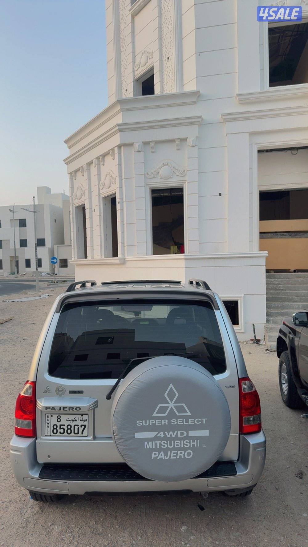 للبيع باجيرو11