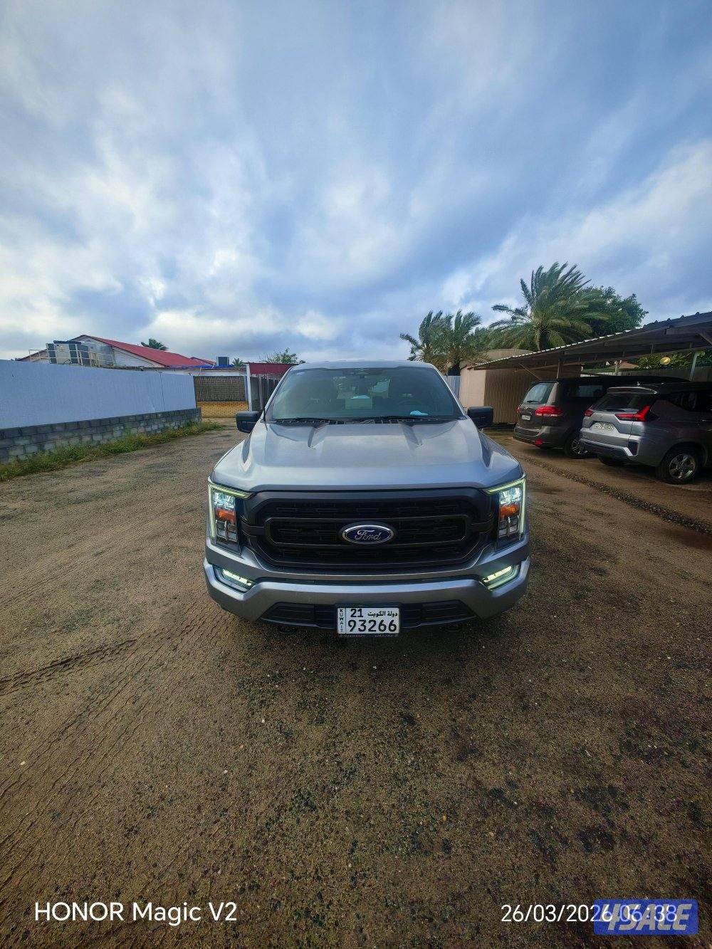 للبيع F150 XLT 2023 فول اوبشن سلفر0