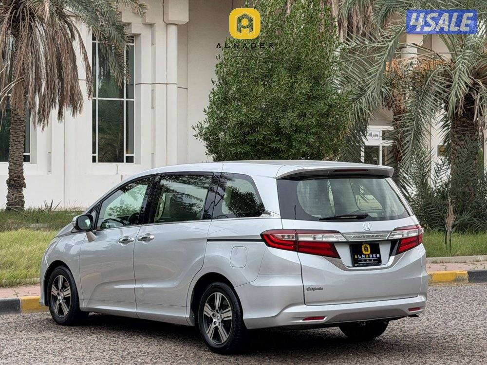 للبيع هوندا اوديسي موديل 2015 وارد الغانم5