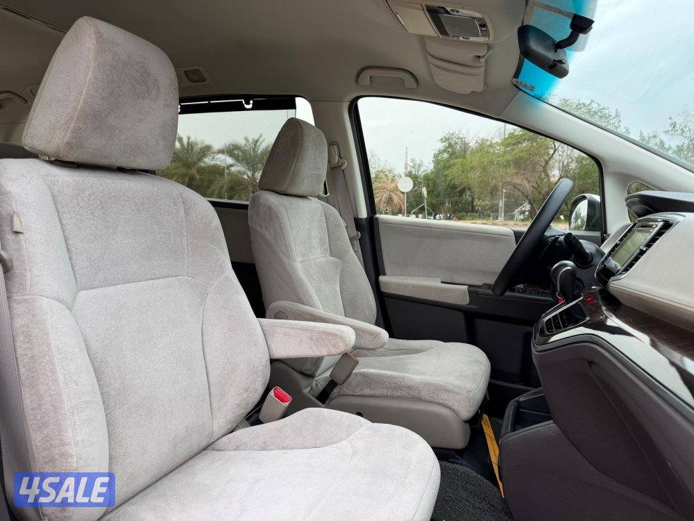 للبيع هوندا اوديسي موديل 2015 وارد الغانم8