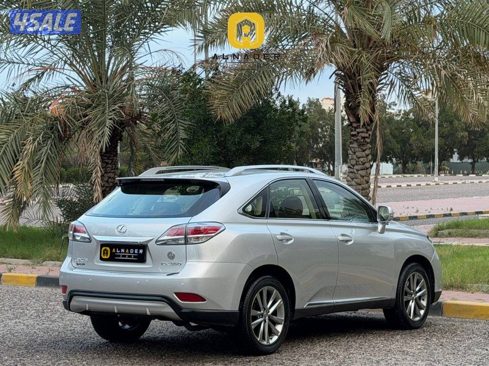 للبيع جيب لكزس RX350 موديل 2015 وارد الساير3