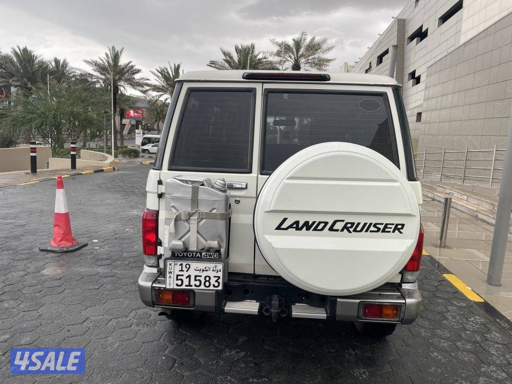 لاندكروزر نص3