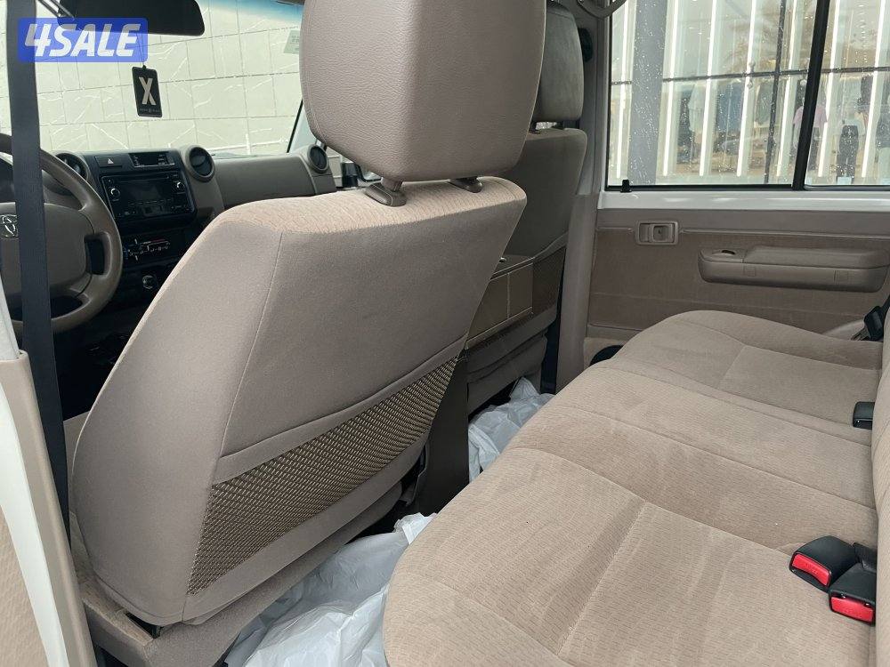 لاندكروزر نص7