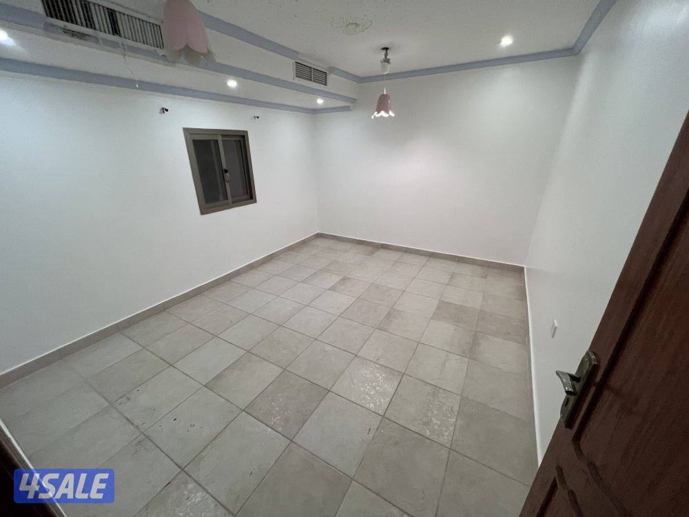 ‏دور أرضي للإيجار لعائلة صغيرة11