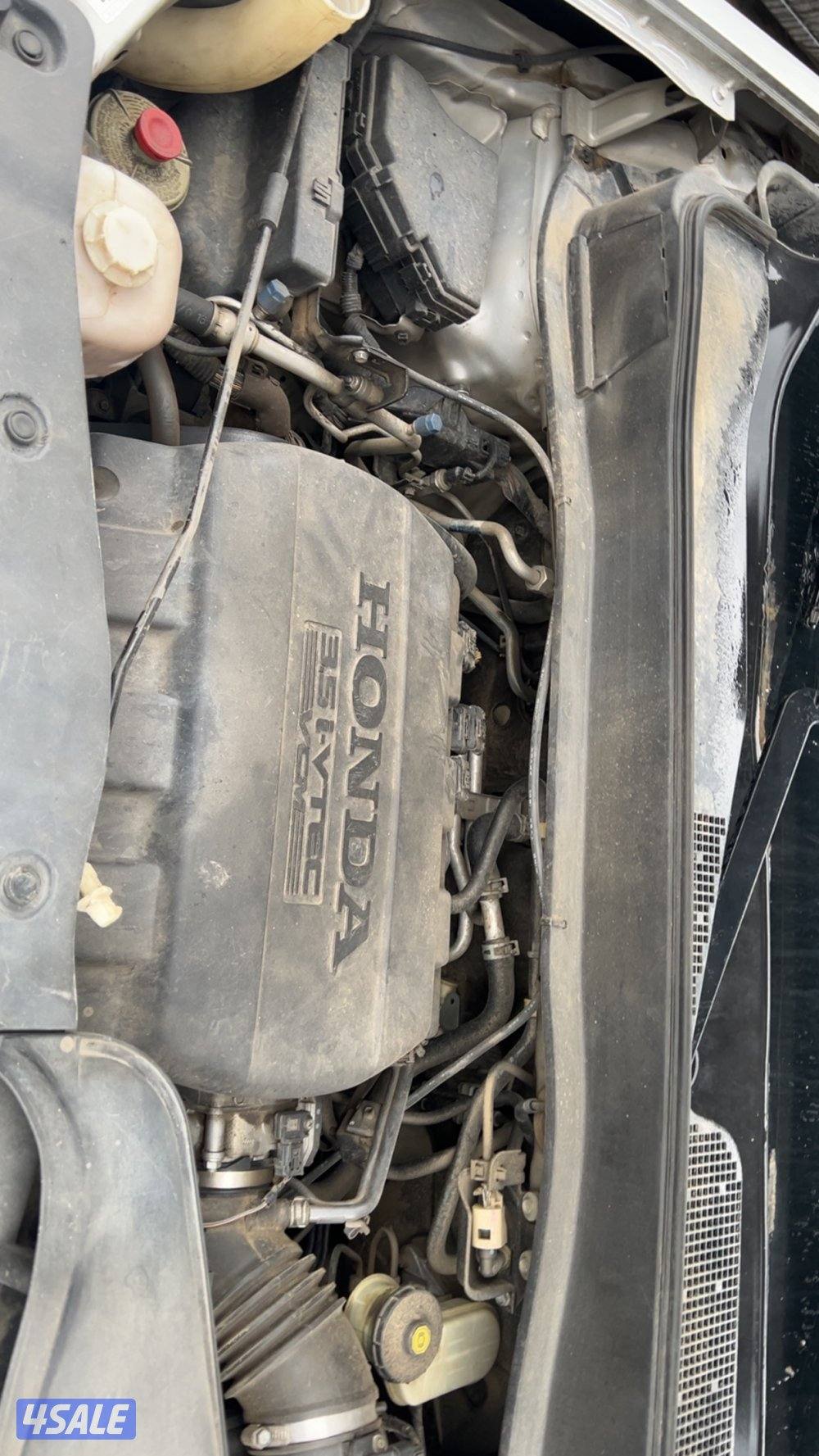 للبيع هوندا بايلوت موديل2014  السياره نظيفه ما تشكي من شي.3